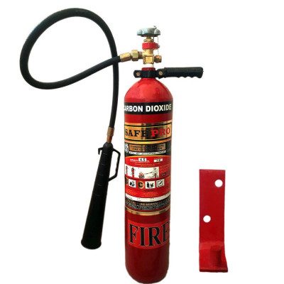 Safe Pro Co2 Type Fire Extinguisher | Red With Wall Mount Hook - 4.5 Kg